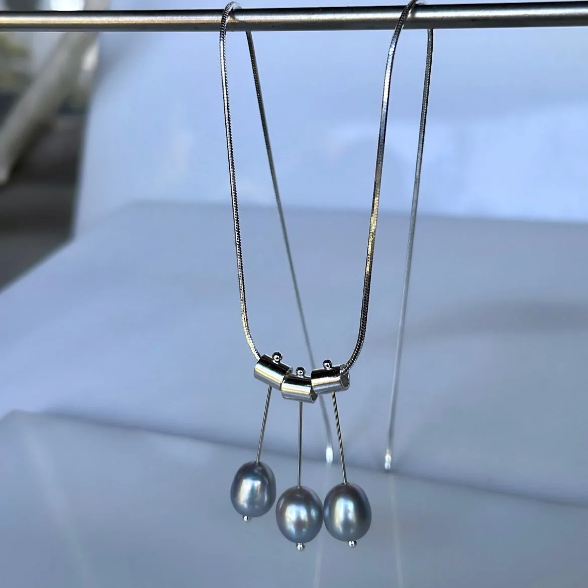 3 Pivot Pearl Necklace