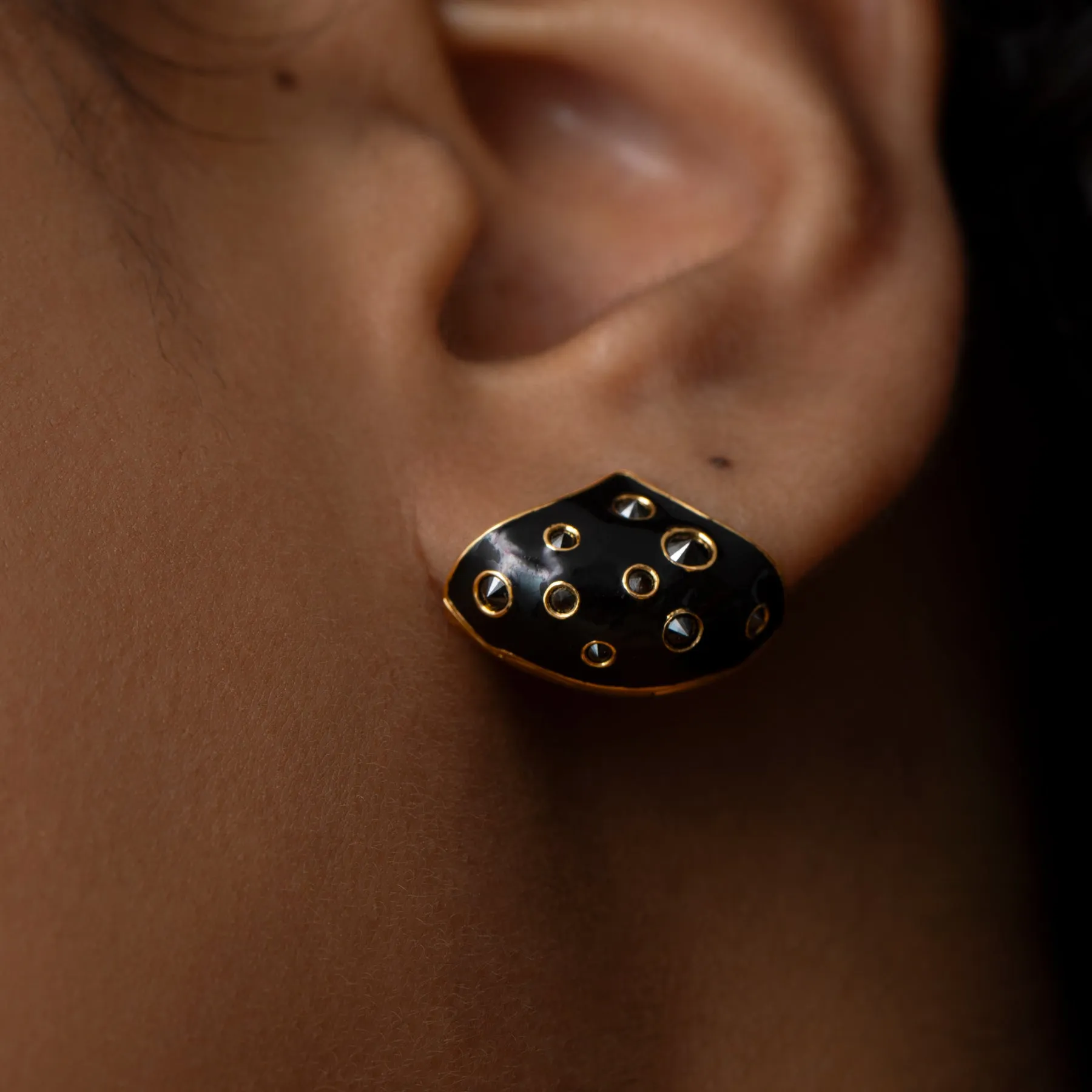 Enamel Reverse Set Black Diamond Fan Earrings