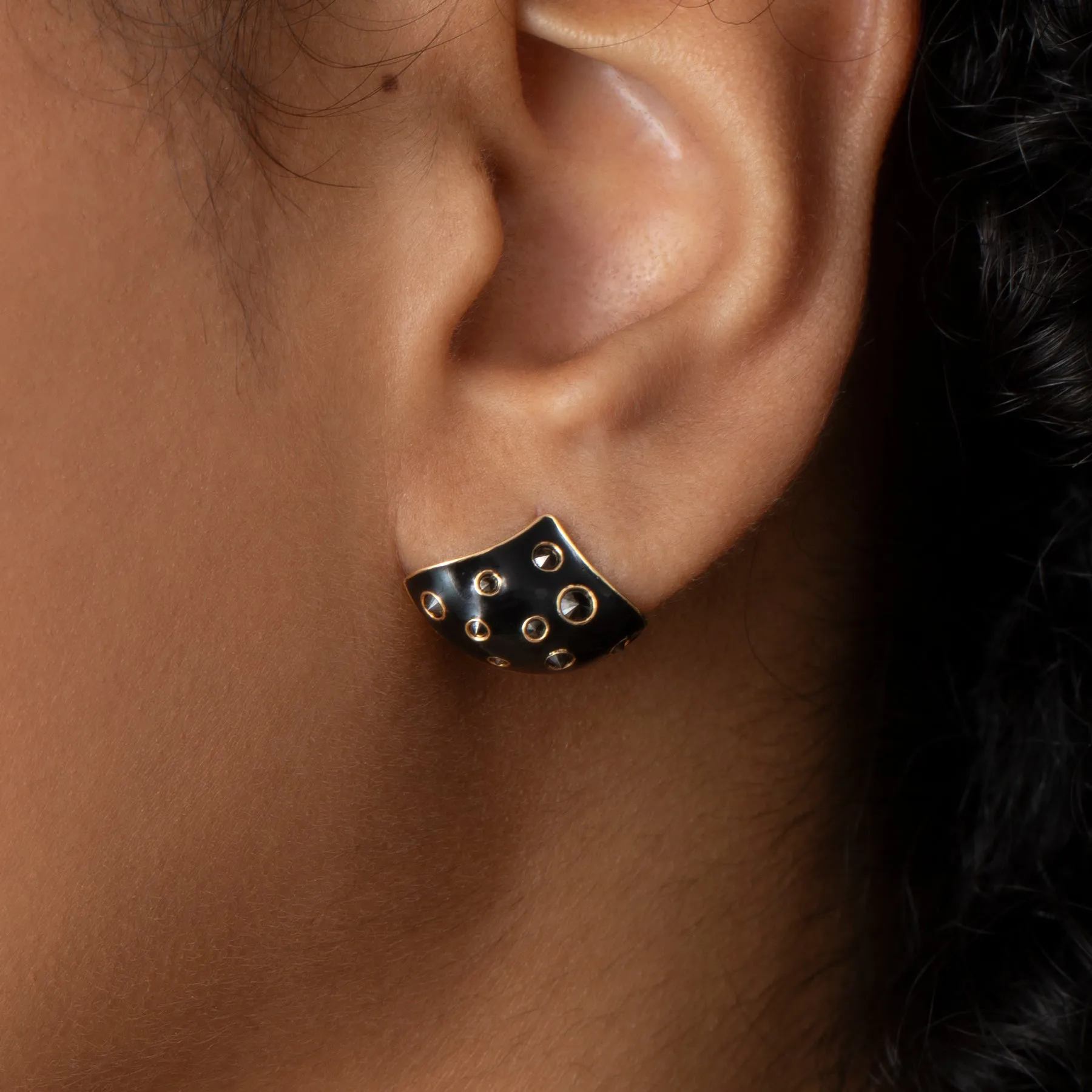 Enamel Reverse Set Black Diamond Fan Earrings