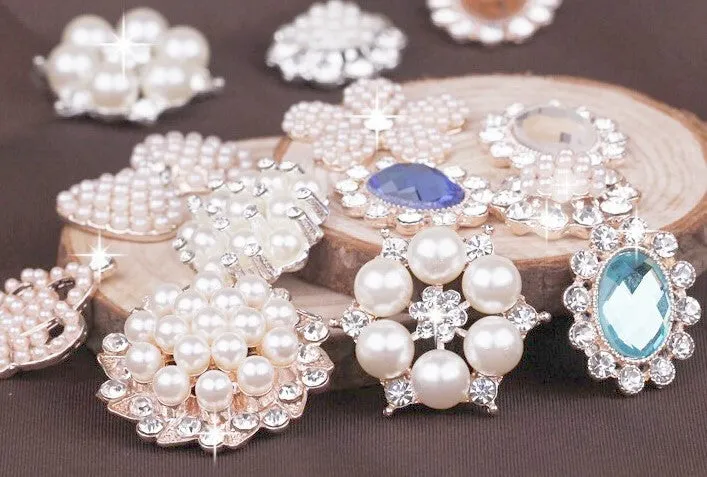Flower Pearl Rhinestone Brooch BR-020