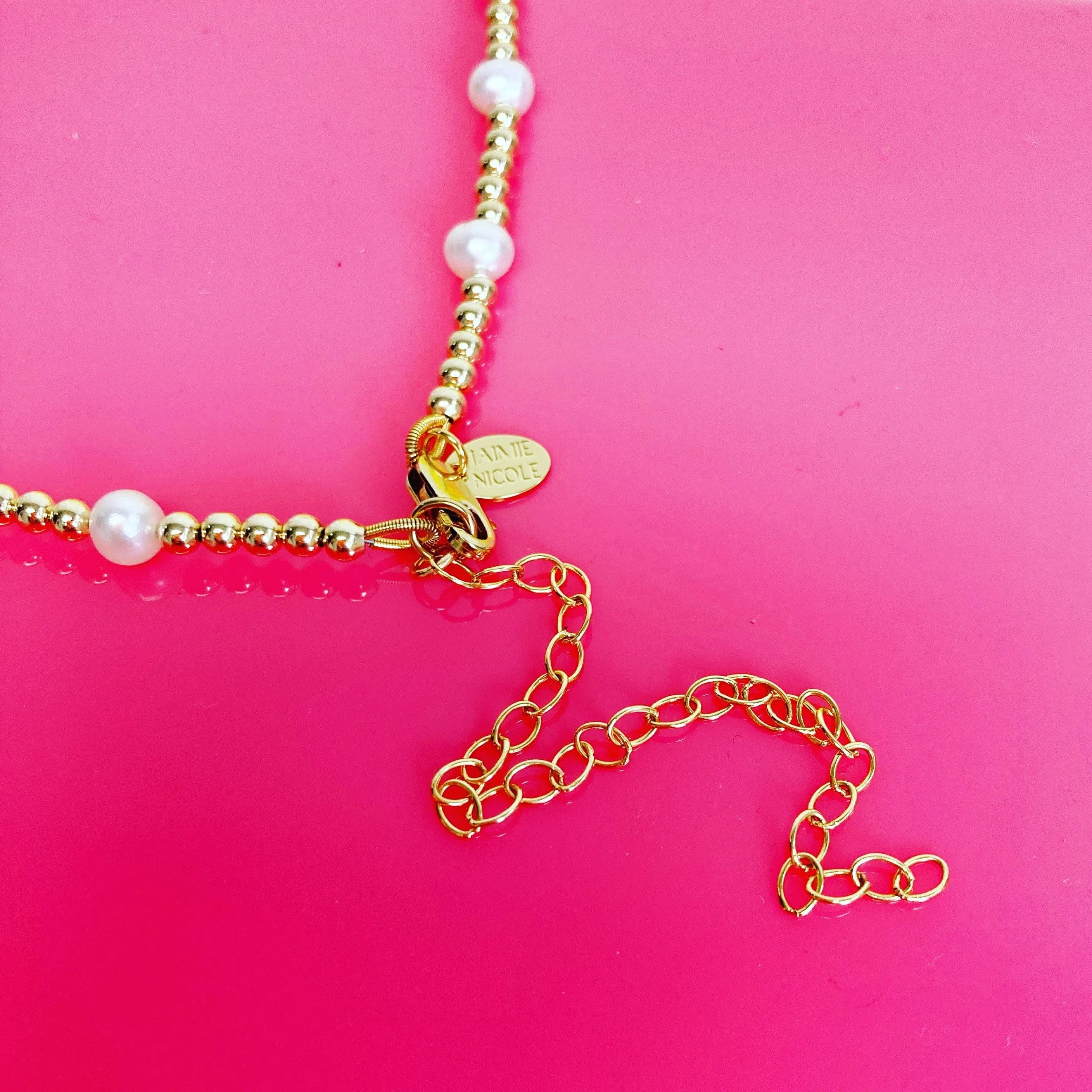 Perla | Freshwater Pearl and Gold Beaded Necklace