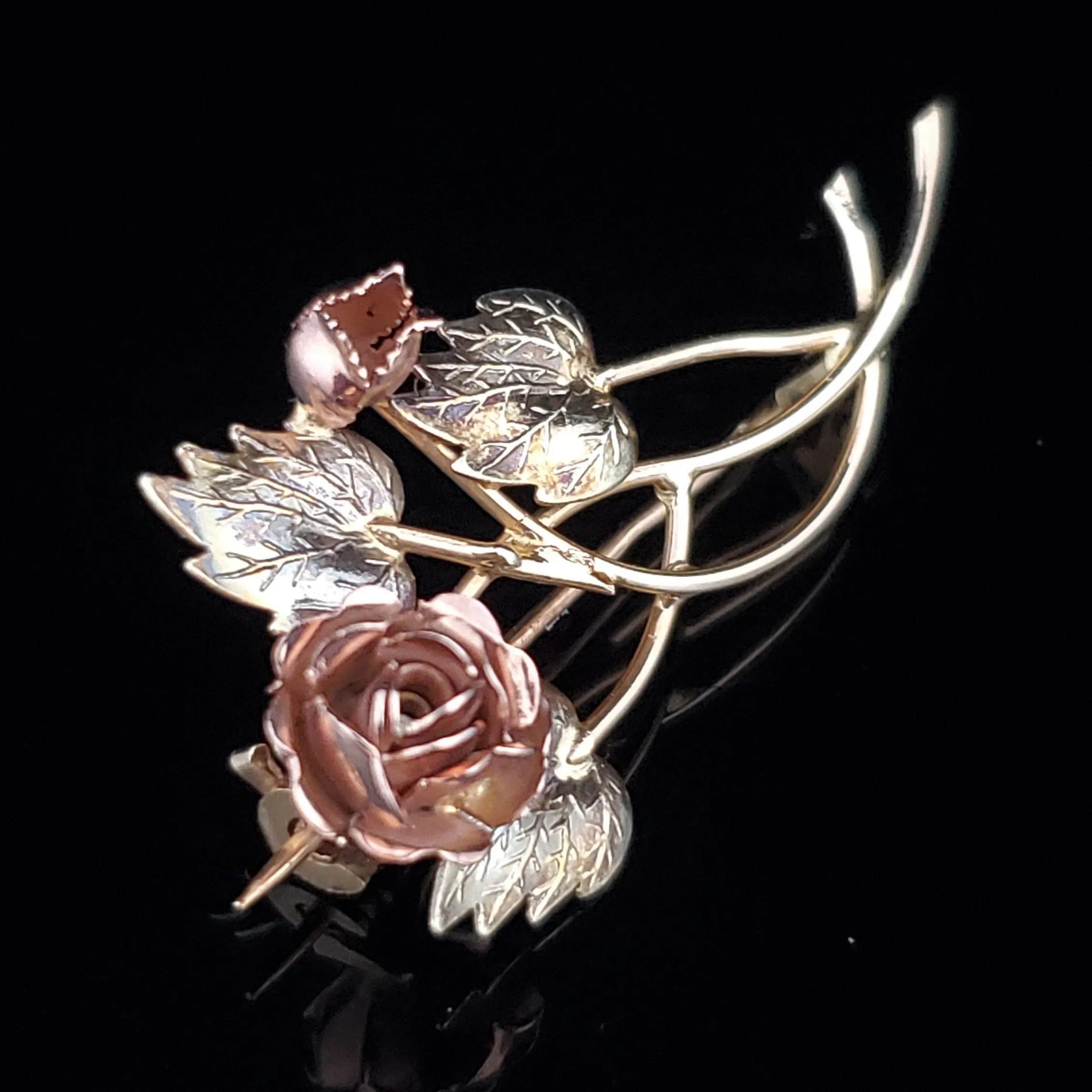 The Oxford - Mid Century 14k Multi Tone Gold Rose Bouquet Brooch