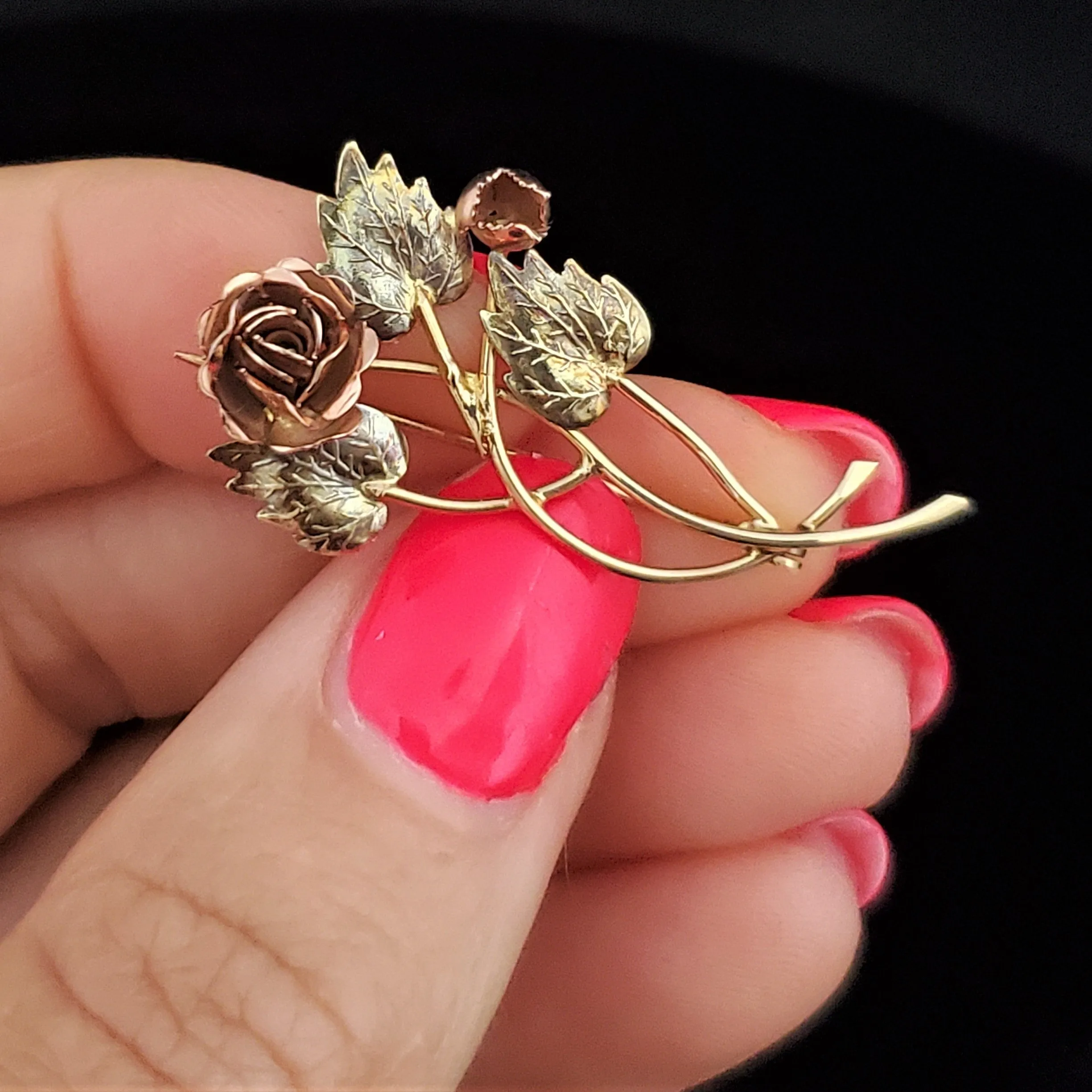 The Oxford - Mid Century 14k Multi Tone Gold Rose Bouquet Brooch