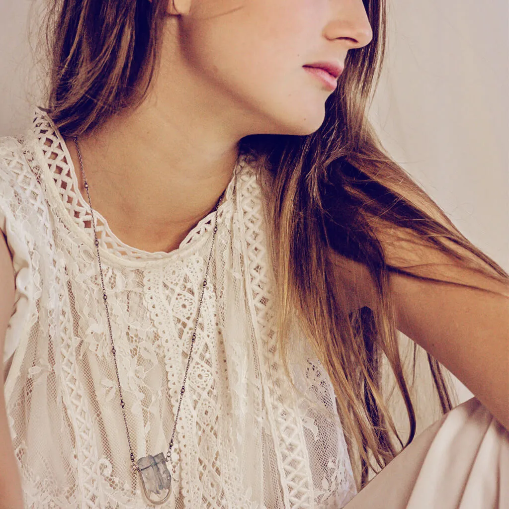 triptych // triple quartz spike pendant necklace